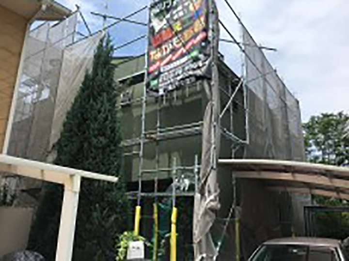 足場解体前に完了立会いを行います。